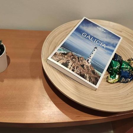 Piso Céntrico con Terraza y Garaje Para Tu Familia Baiona Esterno foto